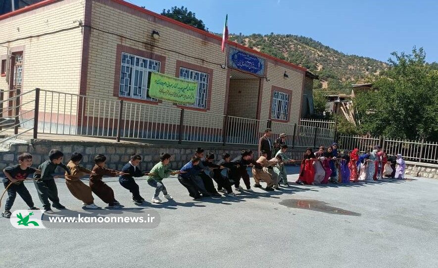 کودکان کانی‌میران به استقبال هفته ملی کودک رفتند