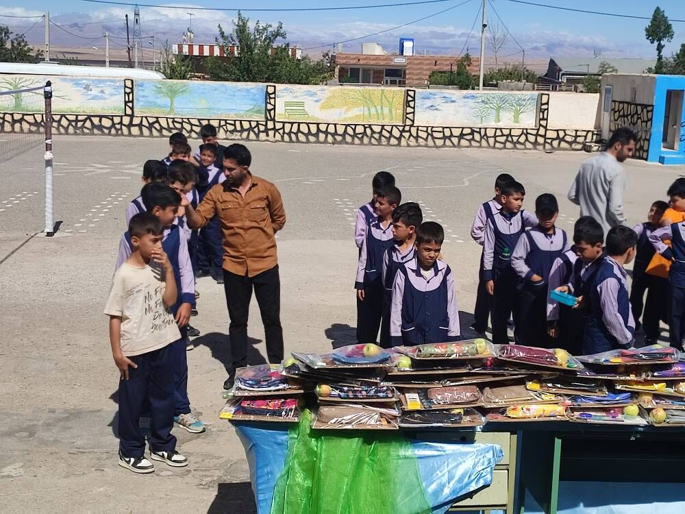 لبخندِ ماندگار در روستای کلاته اسد میامی