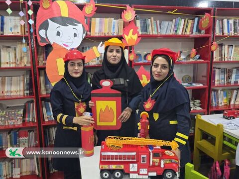 آموزش ایمنی در روز آتشنشان در مراکز کانون استان بوشهر