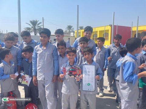 آموزش ایمنی در روز آتشنشان در مراکز کانون استان بوشهر