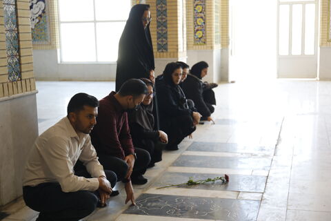 هفته ملی کودک - گلباران مزار شهدا