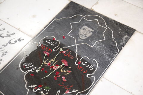 هفته ملی کودک - گلباران مزار شهدا