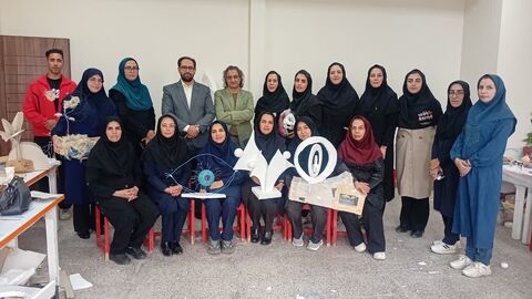 از خاک تا خلاقیت؛ برگزاری کارگاه آموزش سفال مربیان کانون همدان