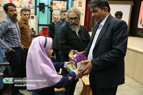 نشست مربیان کانون  استان کرمان با  استاندار کرمان
