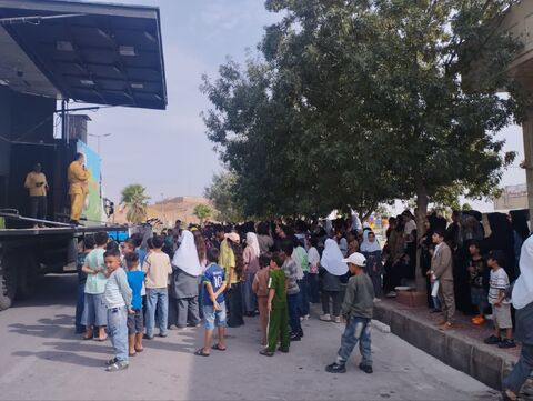 حضور تماشاخانه سیارکانون در شهرستان آبدانان و بخش سراب‌باغ  در روز چهارم. به روایت تصویر