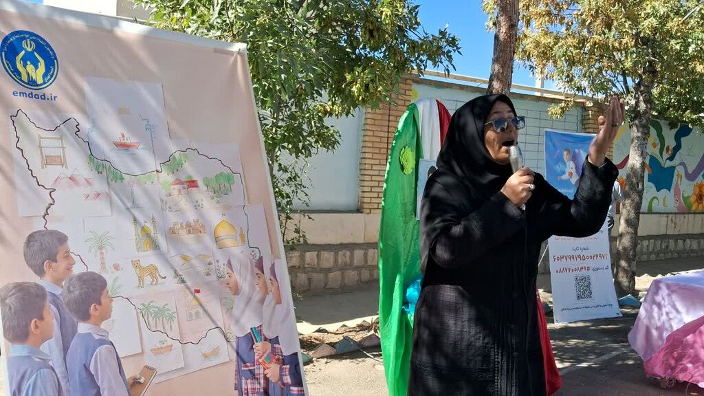 مربیان کانون کنگاور در جشن عاطفه‌ها به اجرای برنامه پرداختند