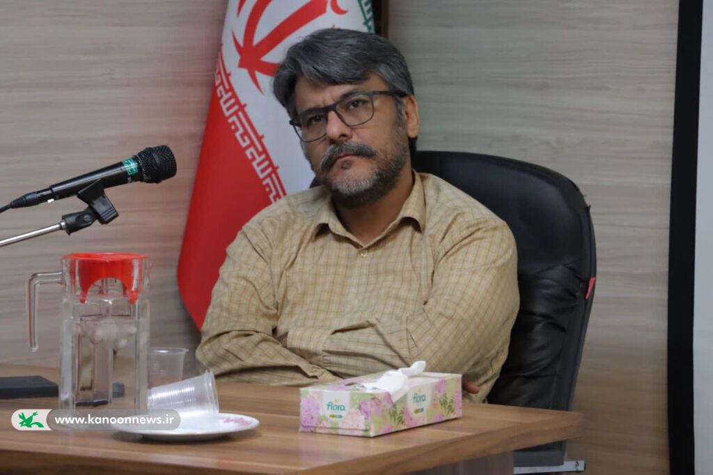 برگزاری محفل ادبی «حدیث سرخ» با مشارکت کانون پرورش فکری استان مرکزی