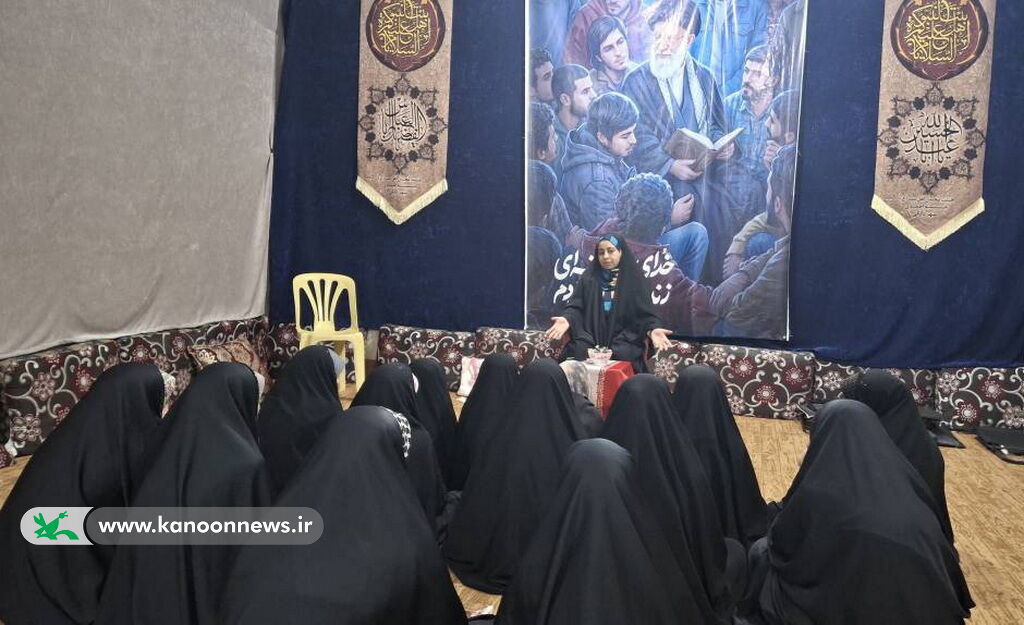 پویش «قصهگویی در میدان» با حضور اعضا و مربیان کانون استان بوشهر در میادین و تجمعات مردمی برگزار شد