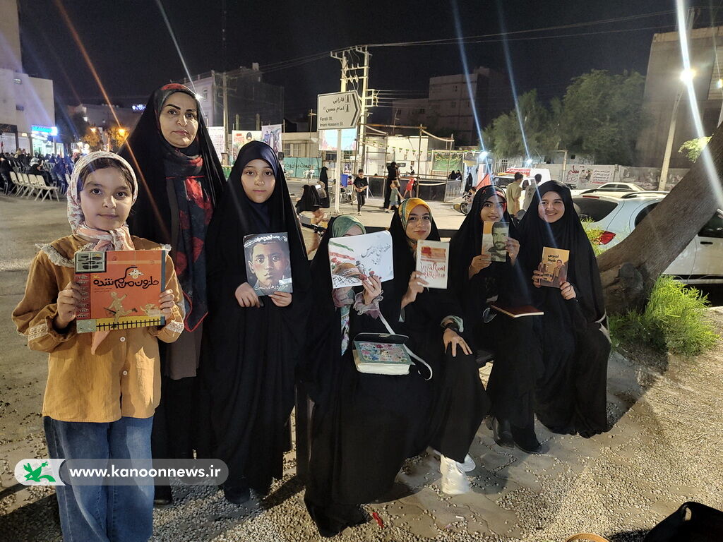 پویش «قصه‌گویی در میدان» با حضور اعضا و مربیان کانون استان بوشهر در میادین و تجمعات مردمی برگزار شد