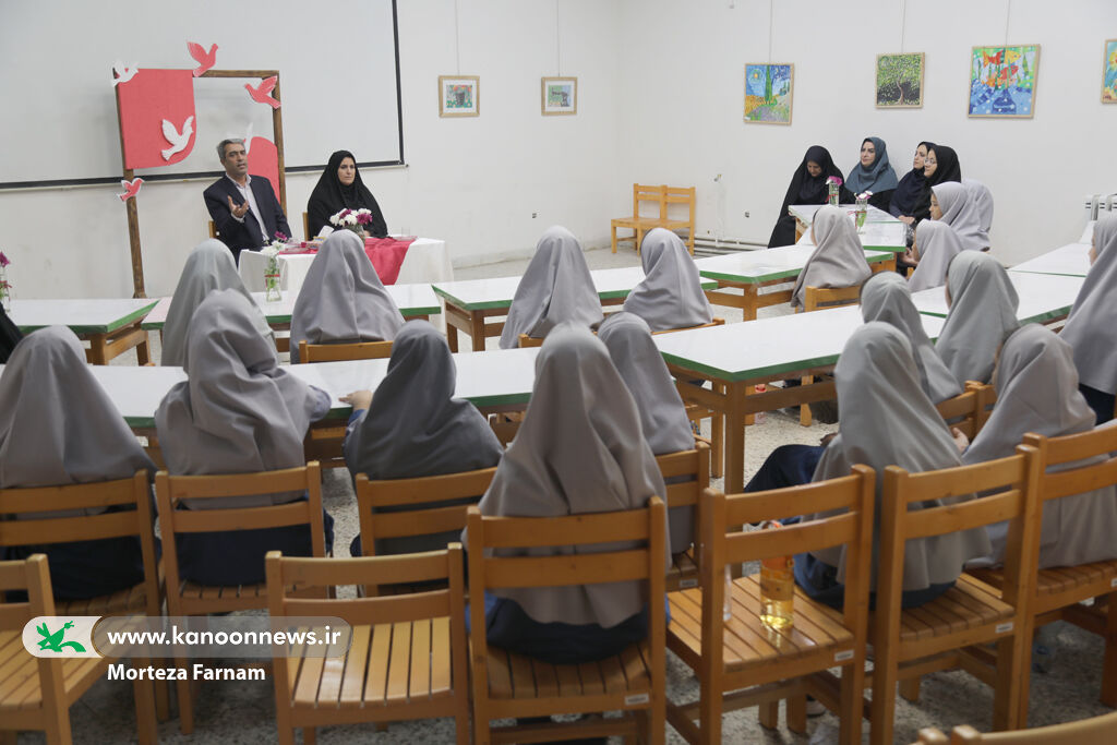 سرپرست کانون پرورش فکری کودکان و نوجوانان یزد از مراکز فرهنگی هنری بازدید کرد