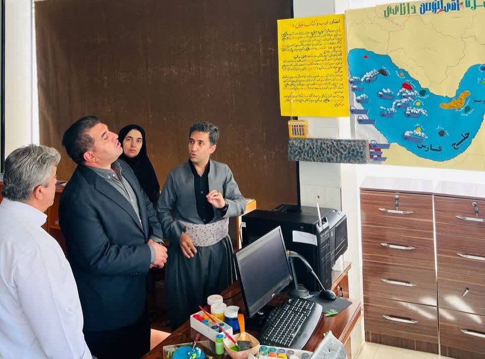 فرماندار ثلاث باباجانی از کانون پرورش فکری این شهرستان بازدید کرد