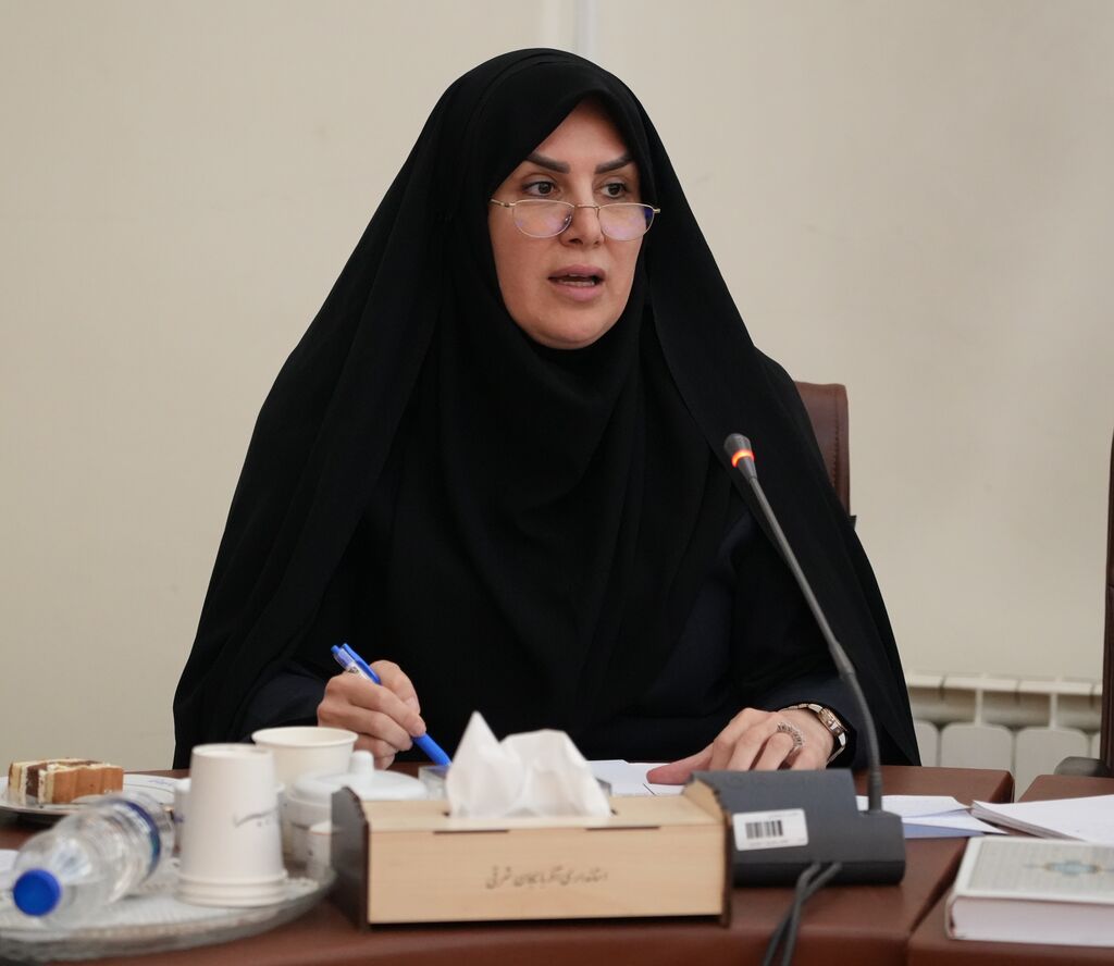 رونمایی از پوستر هفته ملی کودک در استانداری آذربایجان شرقی