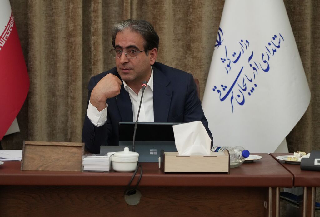 رونمایی از پوستر هفته ملی کودک در استانداری آذربایجان شرقی