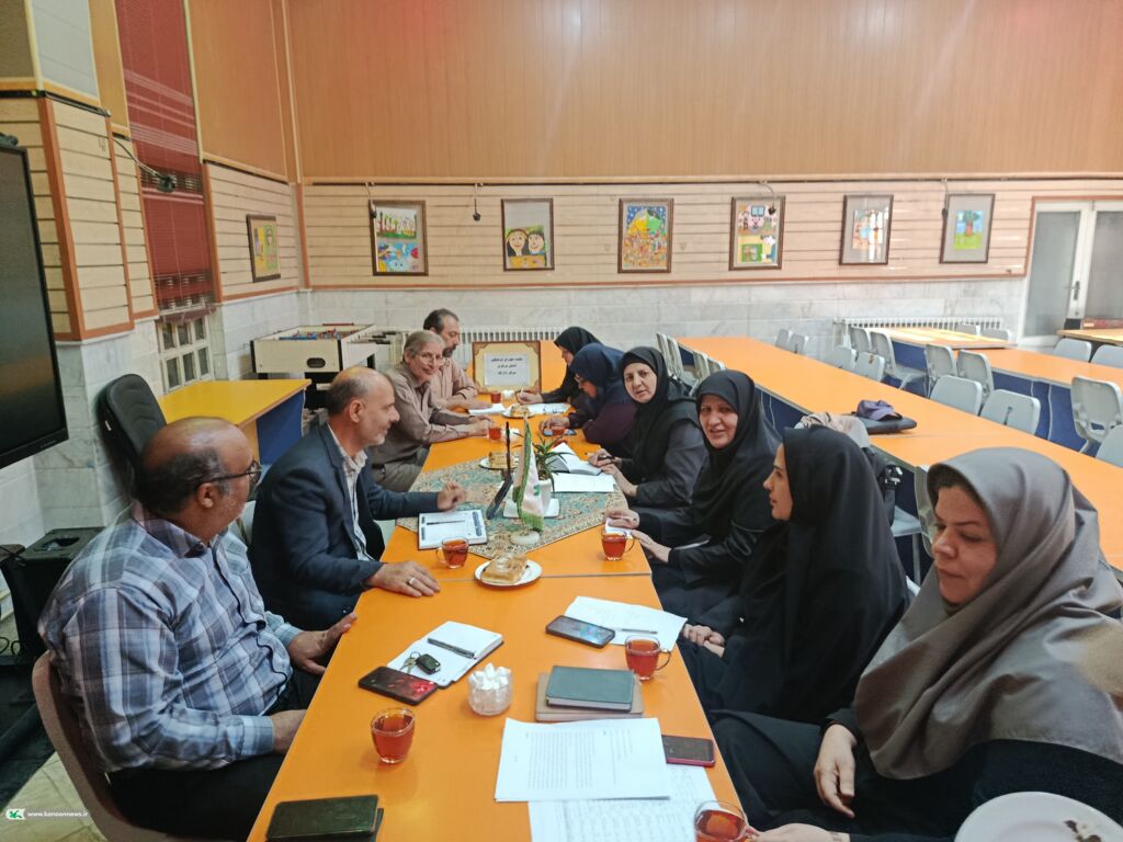 تجلیل از ۶۰ سال کتاب‌رسانی و برنامه‌ریزی برای هفته ملی کودک