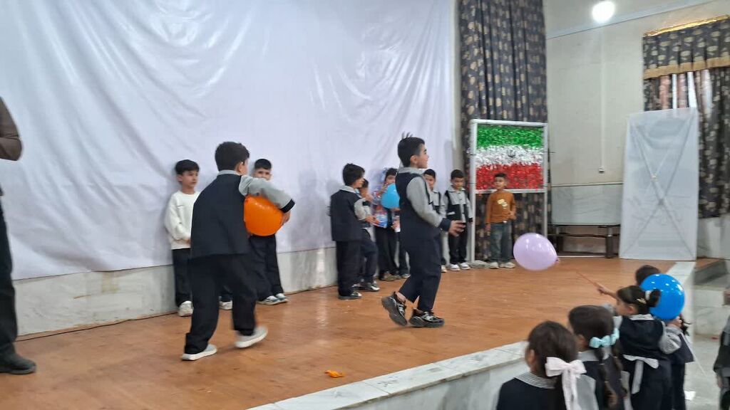 در کانون کنگاور، کودکان و مادران به استقبال هفته ملی کودک رفتند