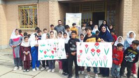 کانون کرمانشاه برنامه‌های گرامیداشت ۶۰ سالگی کتابخانه‌های سیار را در روستای جامه‌شوران اجرا کرد
