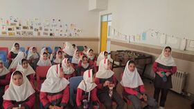 کودکان دبستان شهدای ایوانکی از رویاهای خود نوشتند