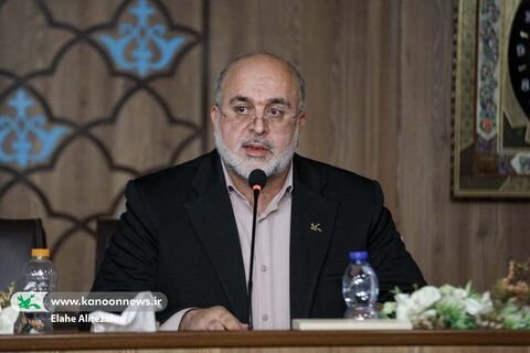 فرهاد فلاح، معاون فرهنگی کانون  در دومین همایش ملی «فرهنگ، رسانه و تحولات نسلی در ایران»