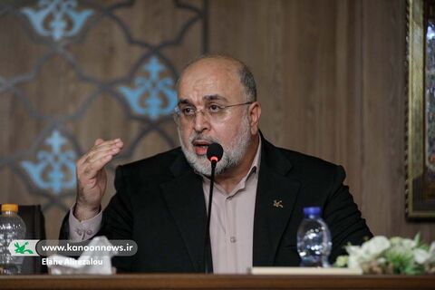 فرهاد فلاح، معاون فرهنگی کانون  در دومین همایش ملی «فرهنگ، رسانه و تحولات نسلی در ایران»