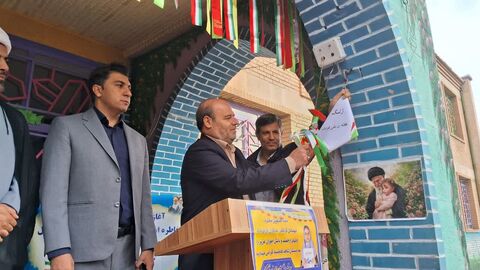 کرمانشاه.  کنگاور. زنگ هفته ملی کودک