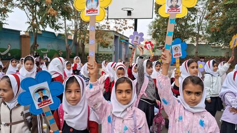 کرمانشاه.  کنگاور. زنگ هفته ملی کودک