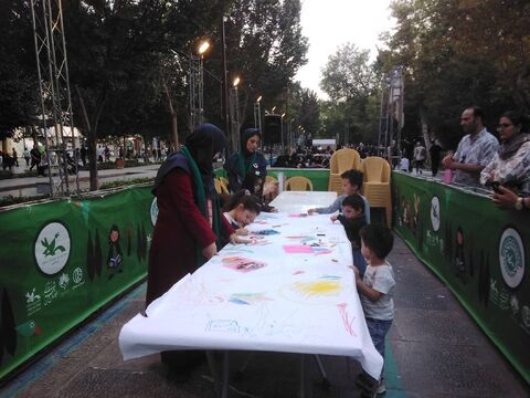 شکوفایی هنر و خلاقیت در گذر فرهنگی چهارباغ همزمان با هفته ملی کودک و جشنواره بین‌المللی فیلم اصفهان