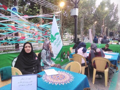 شکوفایی هنر و خلاقیت در گذر فرهنگی چهارباغ همزمان با هفته ملی کودک و جشنواره بین‌المللی فیلم اصفهان