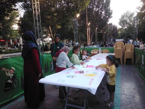 شکوفایی هنر و خلاقیت در گذر فرهنگی چهارباغ همزمان با هفته ملی کودک و جشنواره بین‌المللی فیلم اصفهان