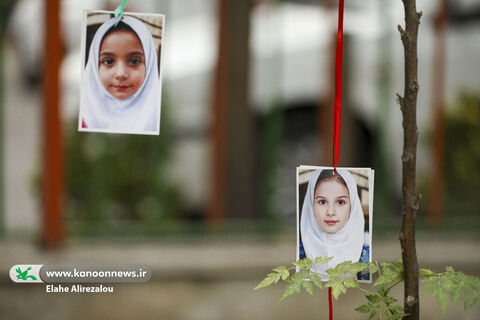 شادپیمایی کودکان و عروسک‌ها در خیابان حجاب تهران