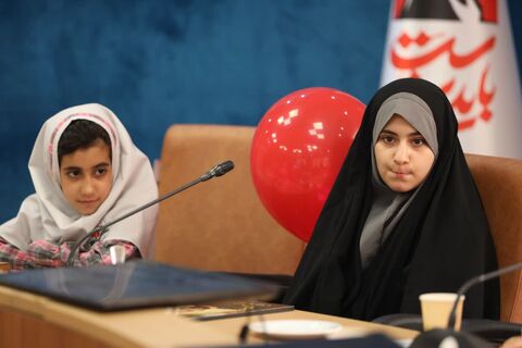 در نخستین روز هفته ملی کودک؛ استاندار البرز پای صحبت کودکان نشست