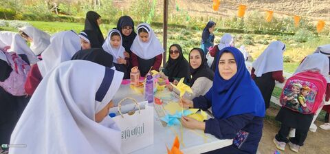 «۱۶۸ بال و یک آسمان» در کانون استان قم برگزار شد