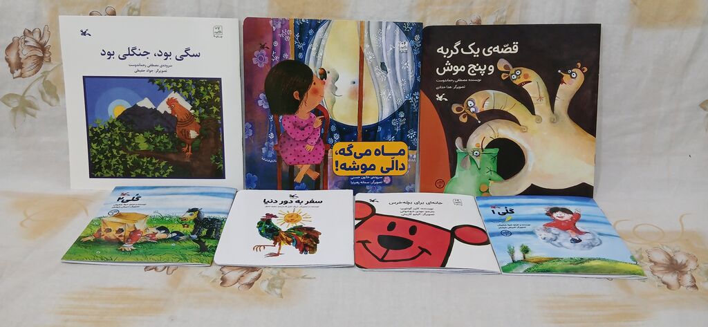 ترویج فرهنگ کتاب در میان کودکان؛ اهدای بستههای فرهنگی کانون هرمزگان به شیرخوارگاه الزهرا