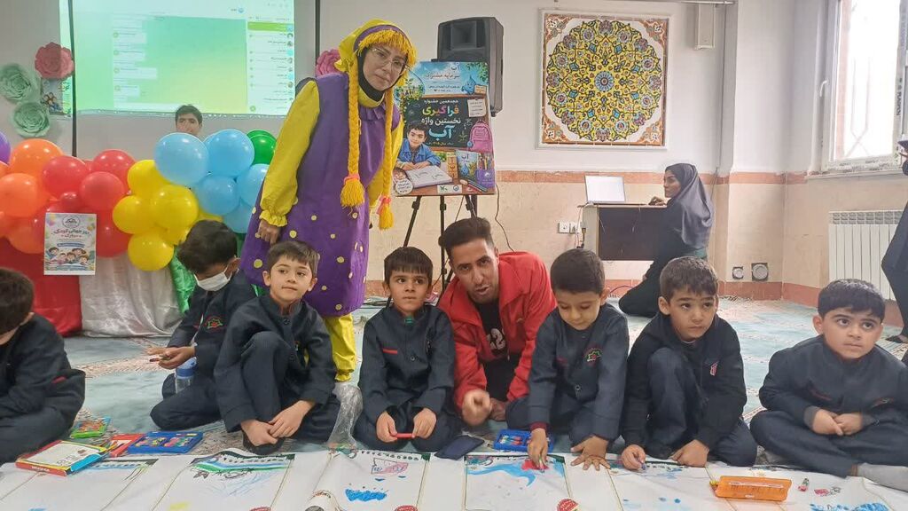 جشن ملی نوخوان‌ها با رونمایی از پوستر نخستین "واژه آب" در همدان