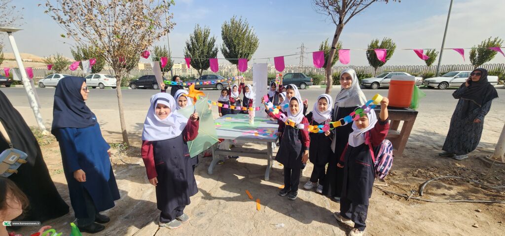 «۱۶۸ بال و یک آسمان» در کانون استان قم برگزار شد