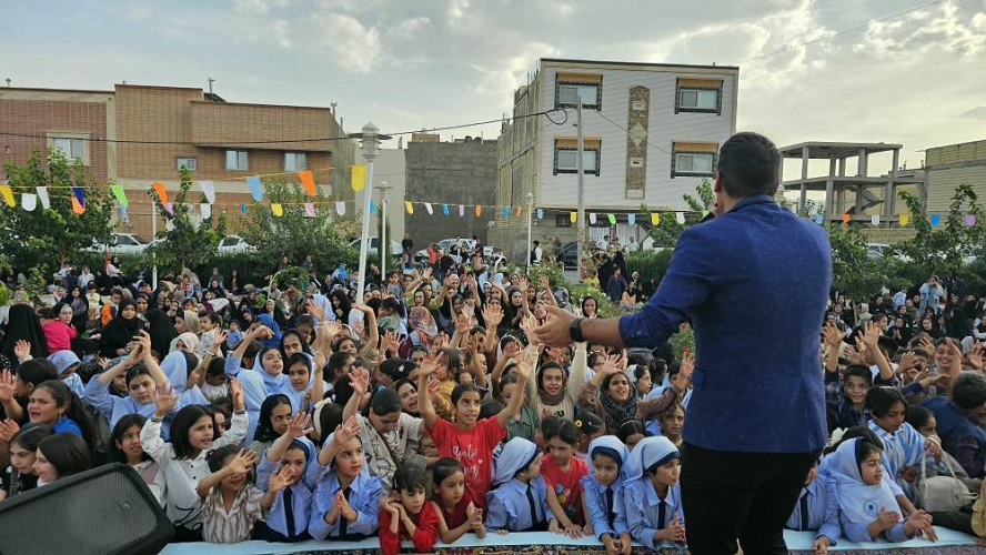 «به احترام ایران»؛ وقتی پارک فردوسی زیار خانه‌ی بزرگ خنده‌های کودکانه شد