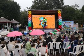 جشن «لبخند کودکان، رویش ایران» در  رشت برگزارشد