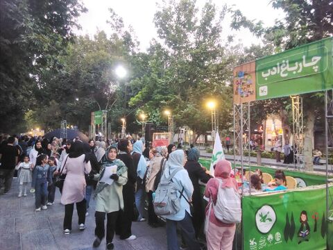 امیدآفرینی اجتماعی با شکوفایی هنر و خلاقیت در گذر فرهنگی چهارباغ همزمان با هفته ملی کودک و جشنواره بین‌المللی فیلم‌های کودکان و نوجوانان اصفهان
