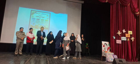 گرامیداشت شهدای کودک میناب در جشن کودکان خلخال