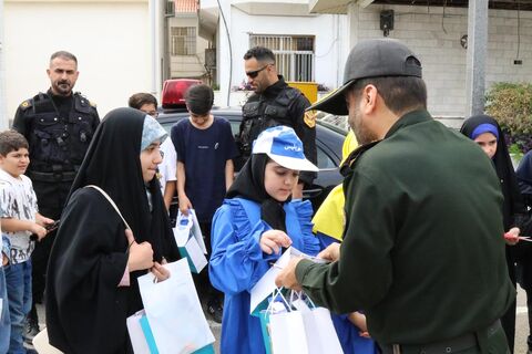 دیدار اعضای کانون پرورش فکری مازندران با فرماندهی انتظامی استان در هفته ملی کودک