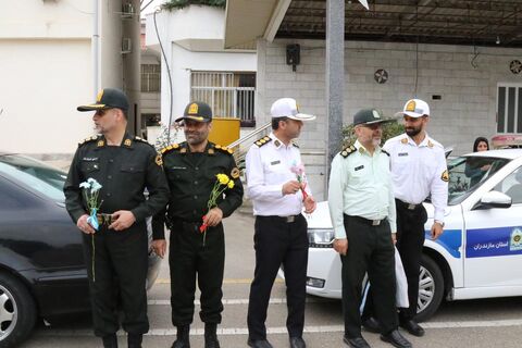 دیدار اعضای کانون پرورش فکری مازندران با فرماندهی انتظامی استان در هفته ملی کودک