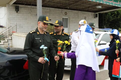 دیدار اعضای کانون پرورش فکری مازندران با فرماندهی انتظامی استان در هفته ملی کودک