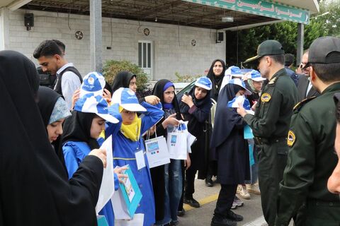دیدار اعضای کانون پرورش فکری مازندران با فرماندهی انتظامی استان در هفته ملی کودک