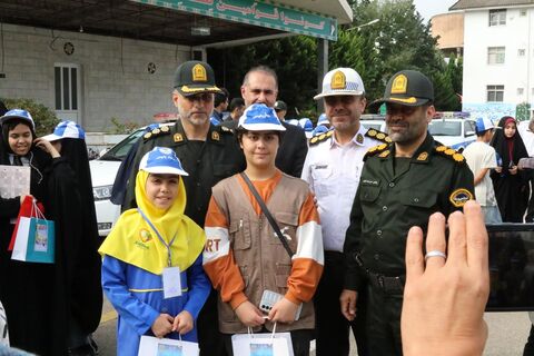 دیدار اعضای کانون پرورش فکری مازندران با فرماندهی انتظامی استان در هفته ملی کودک