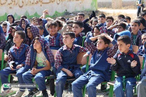روز پنجم تماشاخانه سیار در بهرام‌آباد