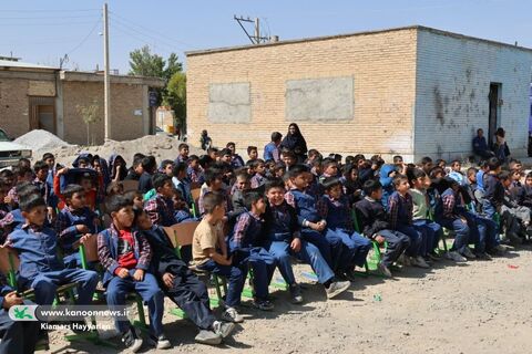 روز پنجم تماشاخانه سیار در بهرام‌آباد