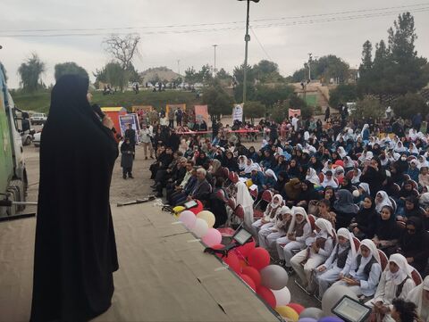 جشن بزرگ بادبادک‌ها در روز جهانی کودک همراه با کودکان ایلامی به روایت تصویر