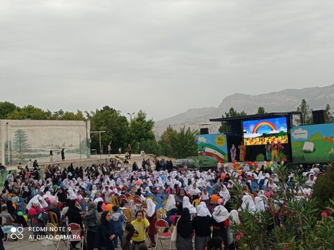 جشن بزرگ بادبادک‌ها در روز جهانی کودک همراه با کودکان ایلامی به روایت تصویر
