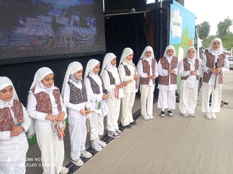 جشن بزرگ بادبادک‌ها در روز جهانی کودک همراه با کودکان ایلامی به روایت تصویر