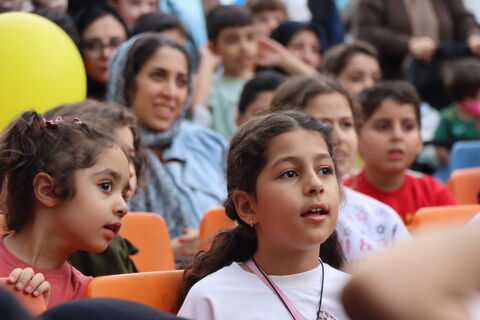 خیابان حجاب میزبان شادپیمایی کودکان در آغاز هفته ملی کودک شد