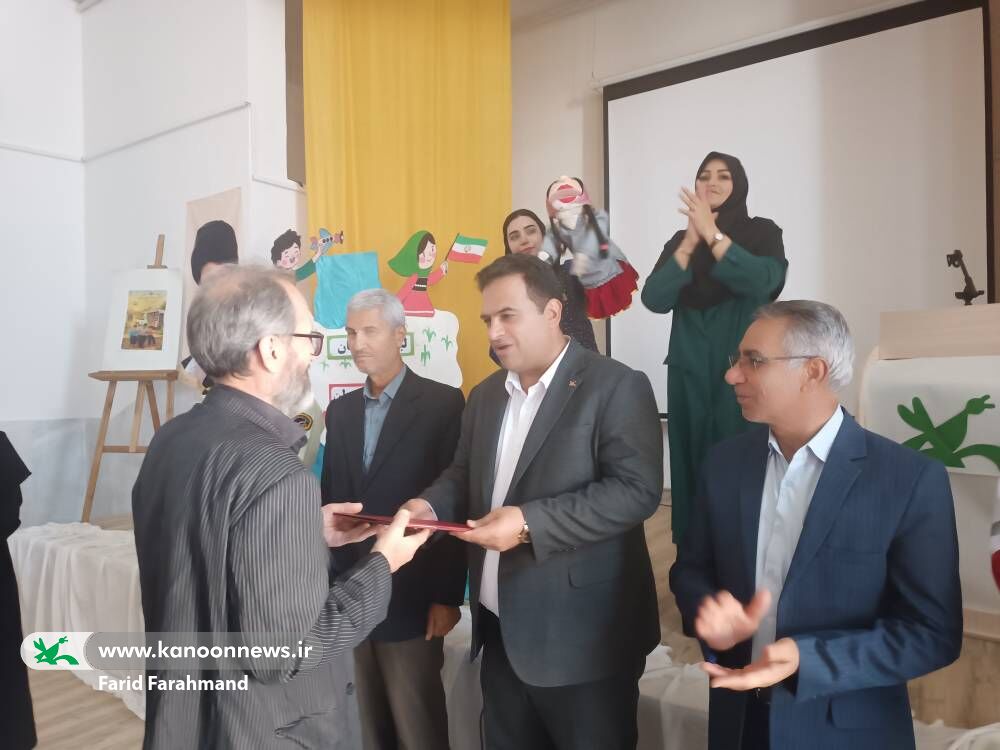 جشن روز ملی کودک با محور «لبخند کودکان، الفبای وطن» در زابل برگزار شد